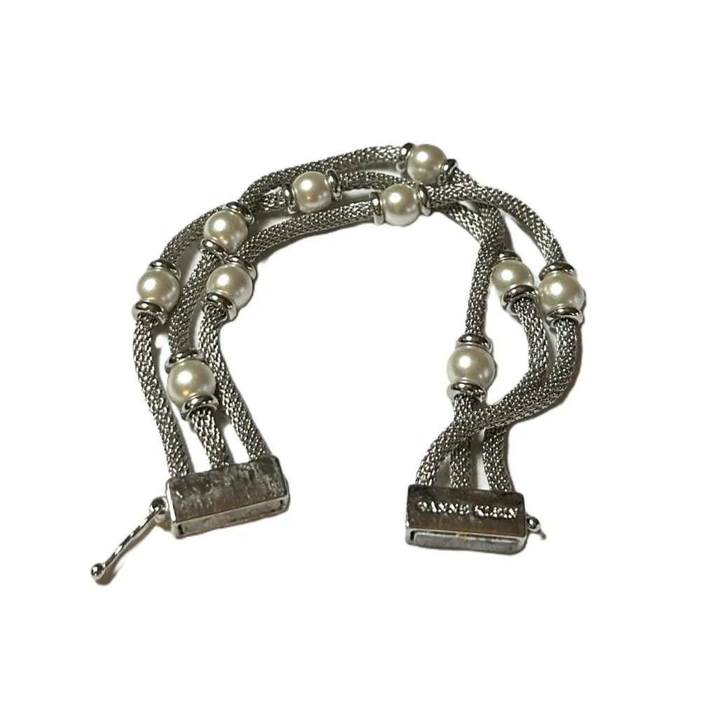 Vintage Anne Klein Silver Tone Mesh Chain Bracelet with faux Pearl Beads - Picture 3 of 3